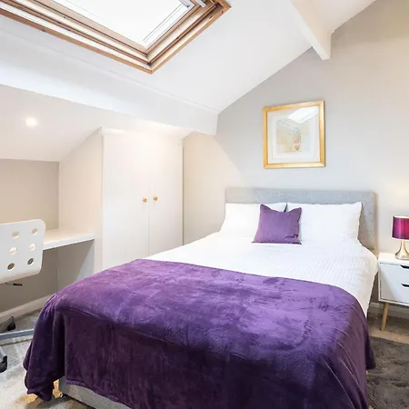 Host & - Hampton House بيت للعطل *