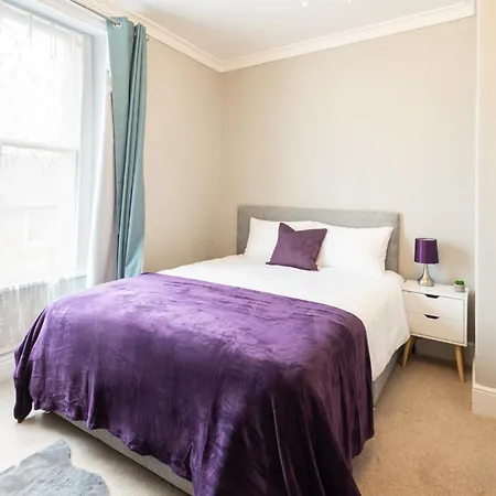 Host & - Hampton House
